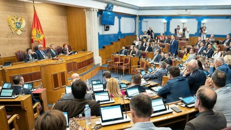 Kryeministri i Malit të Zi propozon hyrjen e partive proruse në qeveri