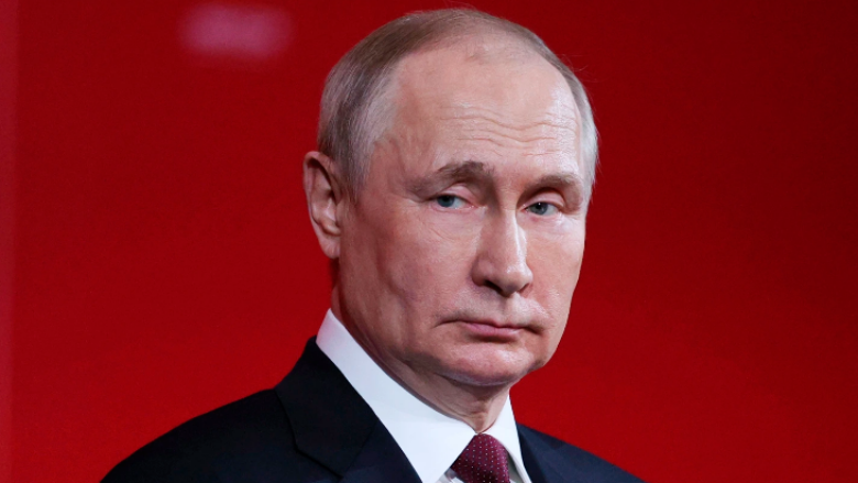 Reagimi zyrtar i Rusisë për tërheqjen e Bidenit nga gara ka qenë “i kujdesshëm” – por çfarë mendon ajo në të vërtetë?