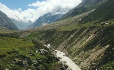Mungesa e borës në Himalaje kërcënon furnizimin me ujë të pijshëm për miliona njerëz