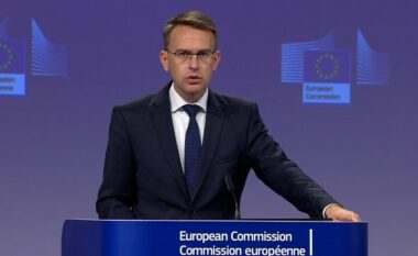 Stano: BE nuk merr pjesë në hedhjen e fajit mes Serbisë dhe Kosovës, palët t’i përmbushin obligimet