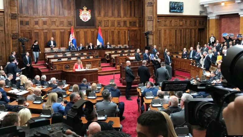 Kuvendi i Serbisë e miraton Deklaratën e “Kuvendit gjithëserb”, ku përmendet edhe Kosova