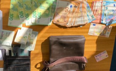 E gjeti një çantë me 7500 euro, qytetari në Gjilan e dorëzoi në Polici