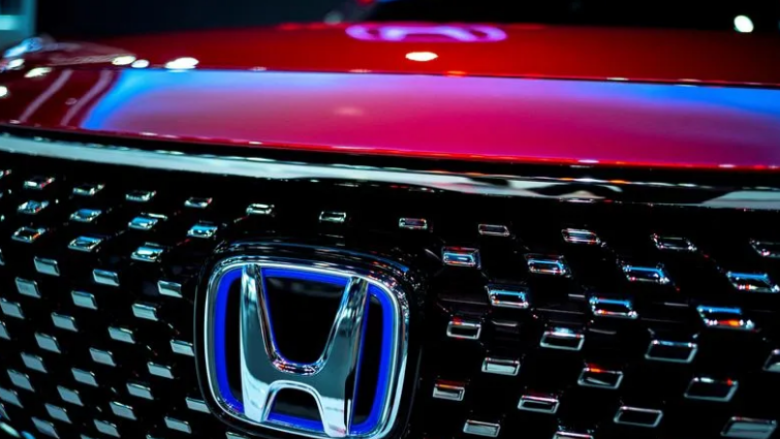 Honda mbyll një fabrikë në Kinë dhe ndalon prodhimin në një tjetër