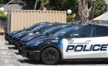 Një qytet i Kalifornisë zbulon “flotën e parë të automjeteve elektrike të policisë” në vend