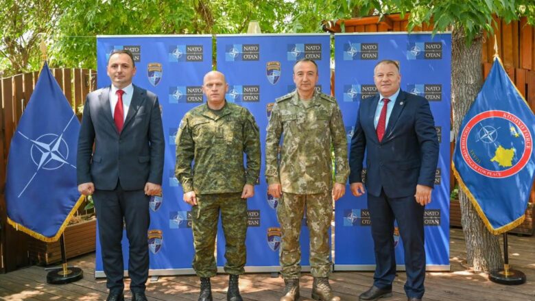 Ulutash takohet me krerët e strukturave të sigurisë në Kosovë, flasin për nivelin e bashkëpunimit