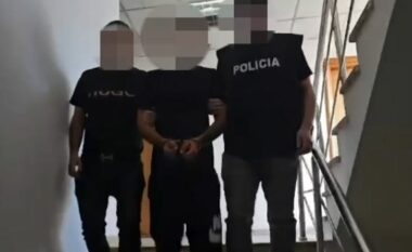 Shpërndante drogë në zona të ndryshme të Tiranës, arrestohet i mituri
