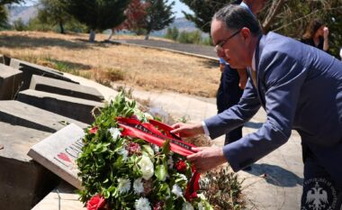Begaj në Varrezën Monumentale “Trëndafilat e Çamërisë”, PDIU: I pari President që nderon 2900 viktimat e spastrimit etnik grek