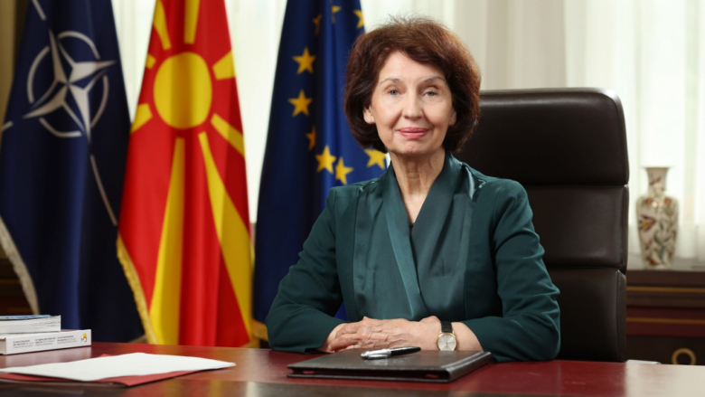 Siljanovska Davkova: Maqedonia sillet me përgjegjësi ndaj Marrëveshjes së Prespës, nuk jam e sigurt për Greqinë