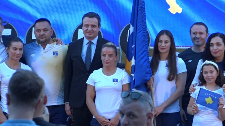 Osmani e Kurti dorëzojnë flamurin e Kosovës tek ekipi olimpik për “Paris 2024”