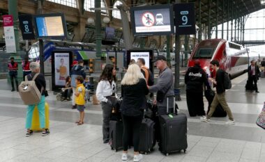 Vandalizohen hekurudhat franceze para hapjes së Lojërave Olimpike - rrjeti i trenave del jashtë sistemit