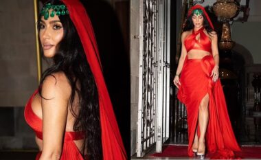 Kim Kardashian mahnit me një ansambël të kuq, teksa merr pjesë në dasmën e njeriut më të pasur të Indisë në Mumbai
