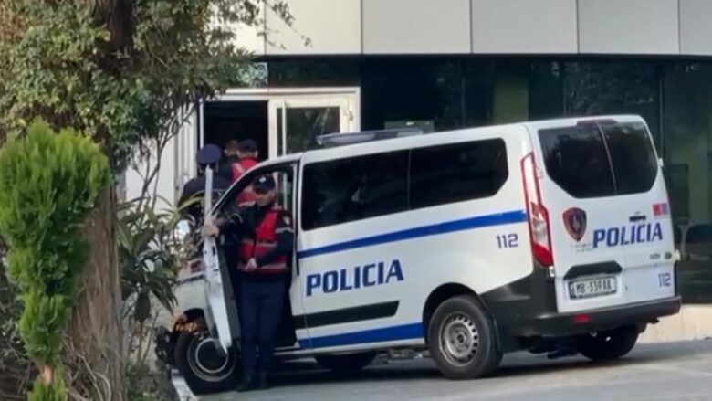 Plagosi dy persona dhe ekzekutoi 24-vjeçarin, kush është autori i vrasjes në Tropojë