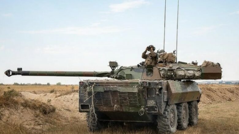 “Tanke, automjete të blinduara e antitank”, Franca po e ndihmon sërish ushtarakisht Ukrainën