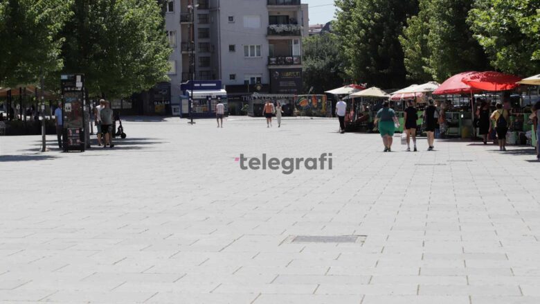Temperaturat përvëluese në vend, ambulanca vendoset në sheshin e Prishtinës