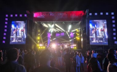 Nata e parë e “Prizren Rock and Blues Festival” hapet me muzikë blues dhe mbyllet me “Power Metal”