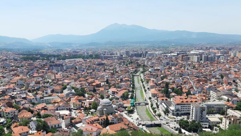 Reduktohet furnizimi me ujë të pijes në Prizren, “Hidroregjioni Jugor” tregon arsyet