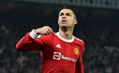 Koha kur Ronaldo i bindi dy yje t’i bashkohen Man Unitedit me një telefonatë të thjeshtë