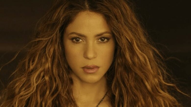 Shakira përkrah komunitetin LGBT, humb ndjekës dhe merr komente të tmerrshme