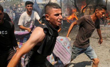Sulm masiv izraelit në Gaza - vriten të paktën 71 refugjatë palestinezë