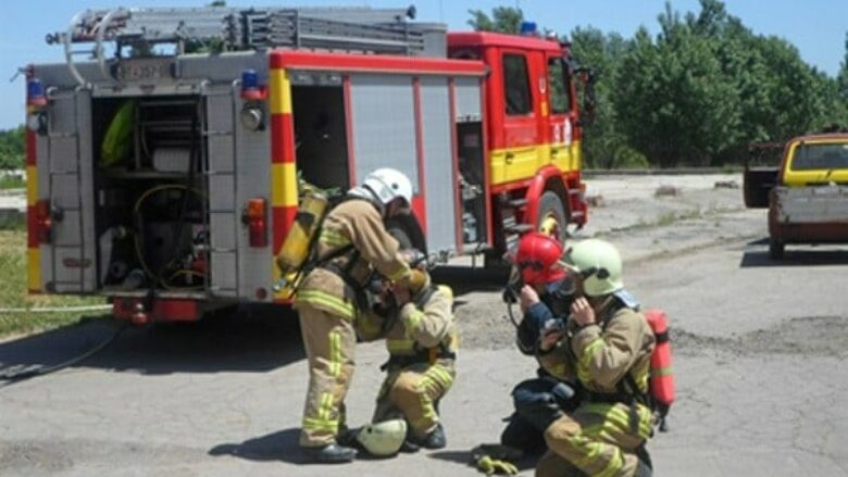 Lëndohen dy zjarrfikës gjatë shuarjes së zjarrit në Manastir