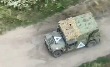 Luftime të ashpra në kufirin Rusi-Ukrainë, ushtarët e Zelensky ua mësyjnë me tanke pozicioneve të trupave të Putinit