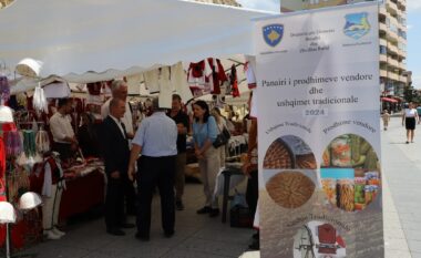 Mbahet panairi i prodhimeve vendore dhe ushqimeve tradicionale në Vushtrri