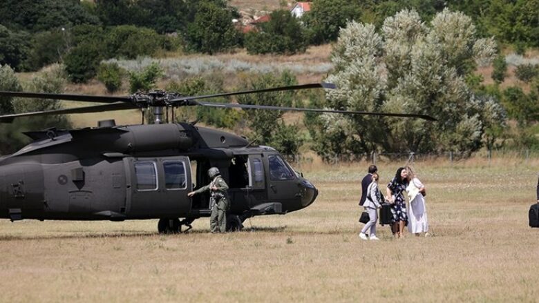 E ftuar nga presidenti kroat, Osmani arrin në Sinj me helikopterin 