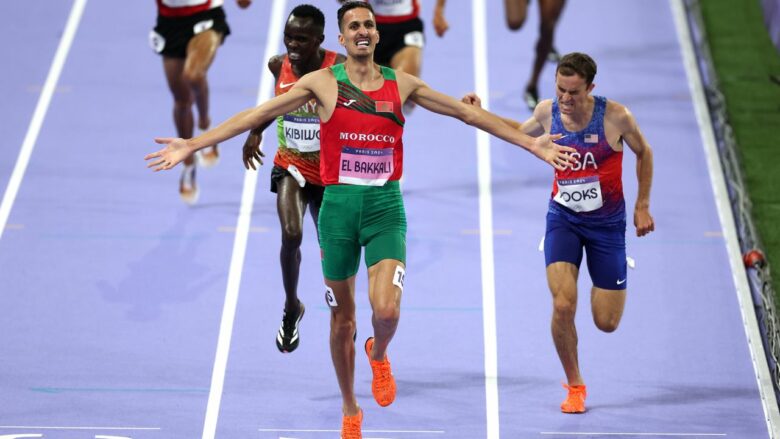 Soufiane El Bakkali fiton medaljen e artë në finalen emocionuese të vrapimit në 3000 metra