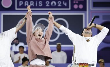 B-Girl Ami e Japonisë fiton medaljen e parë të artë në historinë olimpike në Breakdancing