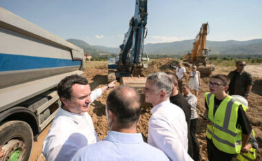 ​Kurti publikon pamje nga ndërtimi i rrugës Prizren-Tetovë: Po lidhim dy qytete historike