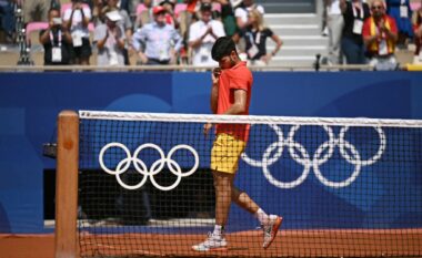 Carlos Alcaraz në finale të Paris 2024, pret kundërshtarin që do të përballet për medaljen e artë