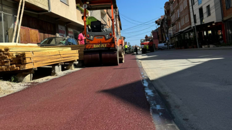 Po ndërtohet shtegu i biçikletave në rrugën “Hakif Zejnullahu” në Podujevë