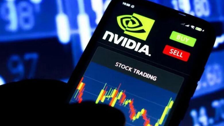 Aksionet e gjigantit të çipave AI Nvidia shënojnë rënie, pavarësisht shitjeve rekord të kompanisë