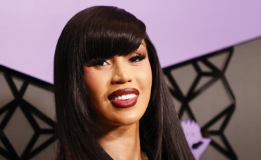 Cardi B njofton se është shtatzënë me fëmijën e tretë pas kërkesës për divorc nga Offset