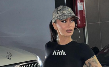 Dafina Zeqiri duket atraktive teksa pozon pranë Ferrarit që ia bleu të dashurit për ditëlindje