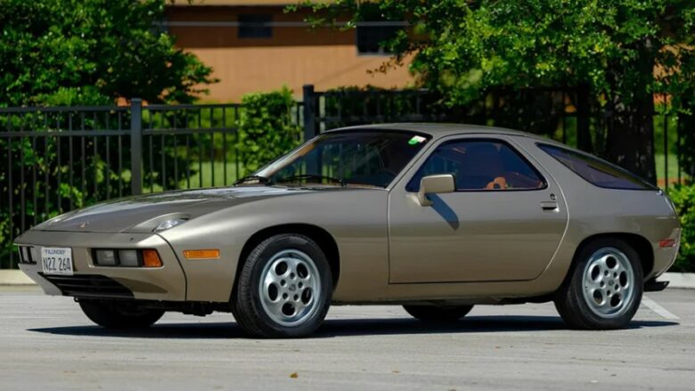 Shitet legjendari Porsche 928 që e ka vozitur Tom Cruise