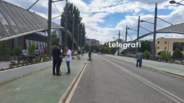 Largohen shumica e ushtarëve dhe automjeteve të karabinierëve nga Ura e Ibrit