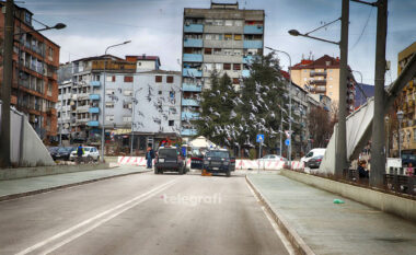 KFOR kërkon dialog të mëtejshëm për hapjen e urës mbi Ibër, refuzon të spekulojë për skenarët e mundshëm