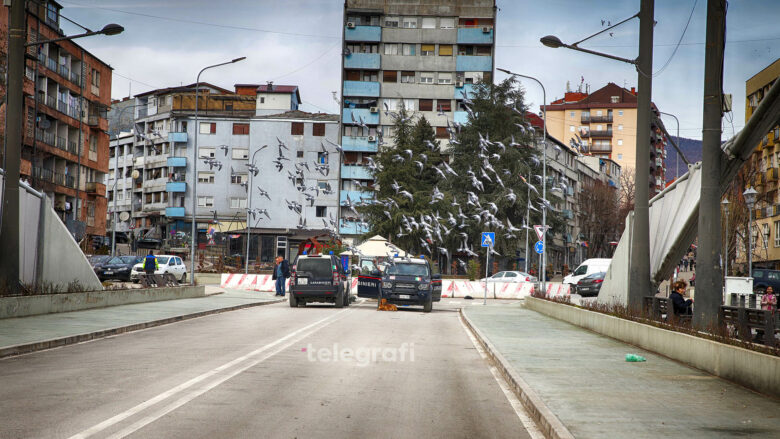 KFOR kërkon dialog të mëtejshëm për hapjen e urës mbi Ibër, refuzon të spekulojë për skenarët e mundshëm