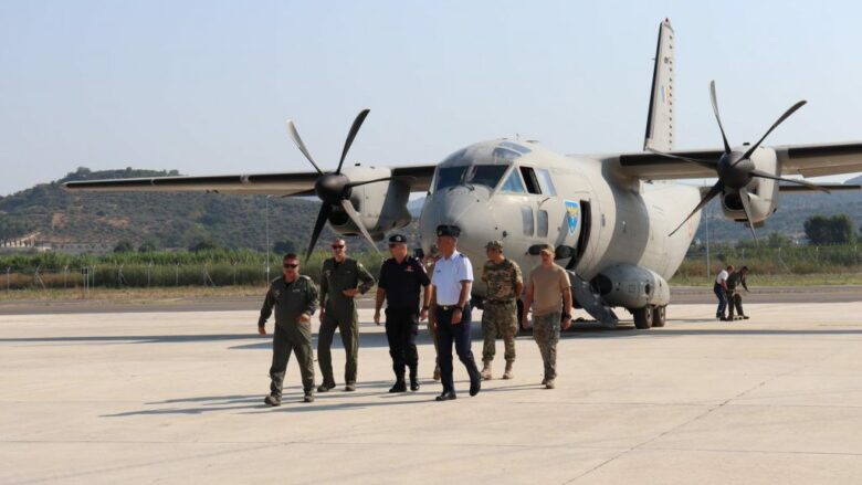 Mbërrijnë në Shqipëri dy avionë rumunë për ndërhyrje në vatrat më kritike të zjarreve