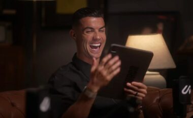 Cristiano Ronaldo thyen rekordin Guinness me shifrat e kanalit të tij në YouTube