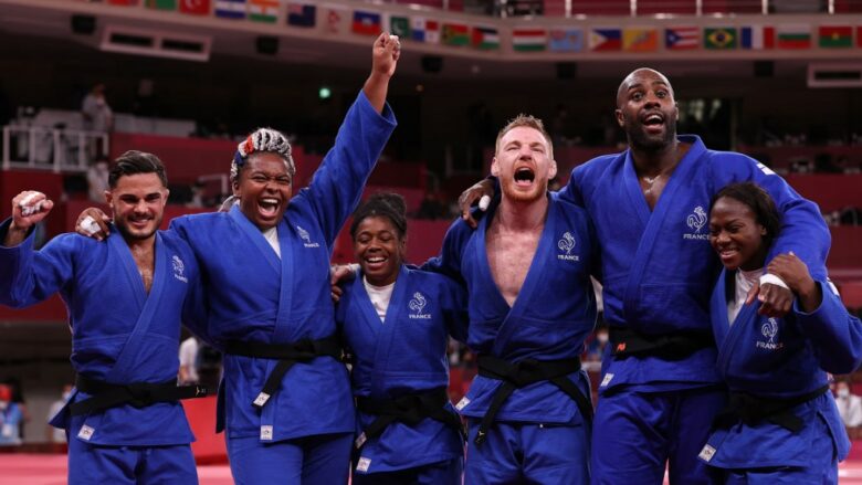 Ekipi i përzier i Francës në xhudo mposht për herë të dytë në finale Japoninë dhe fiton medaljen e artë