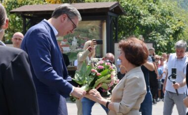 “Ndjehuni si në shtëpinë tuaj”, Vuçiq mirëpriti presidenten Siljanovska në manastirin “Shën Prohor Pçinjski”