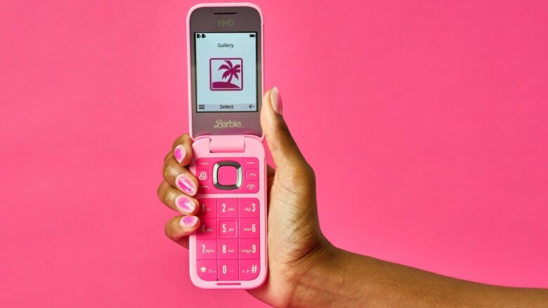 HMD prezanton telefonin “Barbie”