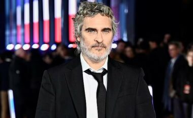 Joaquin Phoenix tërhiqet nga filmi romantik për homoseksualët, vetëm pesë ditë para xhirimit