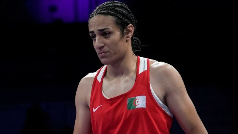 Imane Khelif siguron fitoren në çerekfinale dhe largohet nga ringu me lot në sy