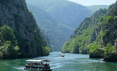 Liqeni i Ohrit dhe kanioni i Matkës shpallen monumente të natyrës