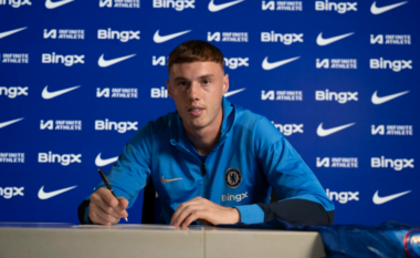 Zyrtare: Chelsea blindon Cole Palmerin