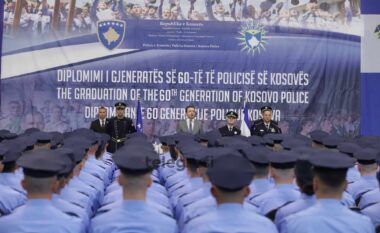 Diplomimi i gjeneratës së 60-të të kadetëve, Kurti: Në 25-vjetorin e themelimit sot i shtohen edhe 448 policë të rinj