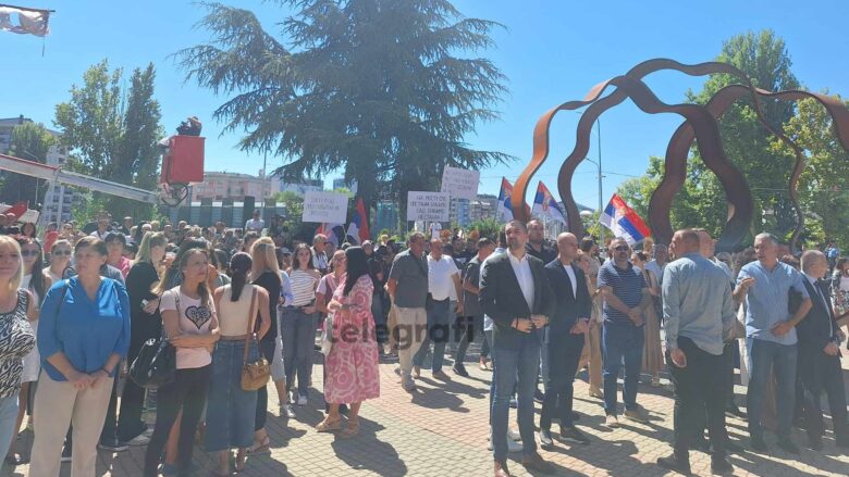 Policia jep detaje për protestën në veri të Mitrovicës